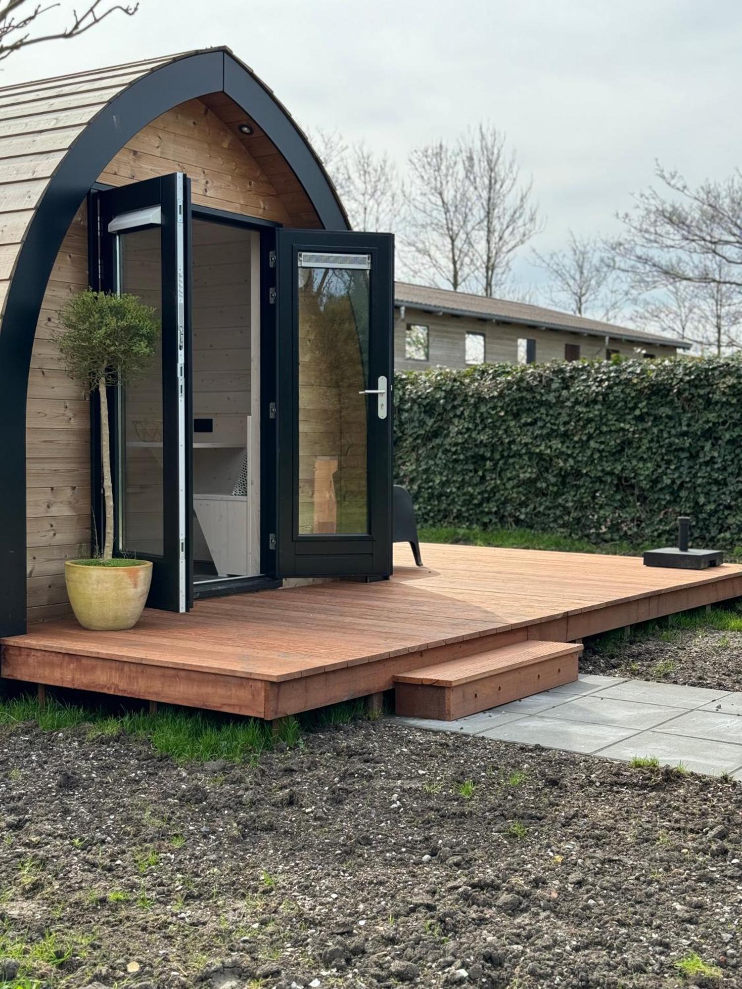 Camping Zee Van Tijd Holwerd Esterno foto